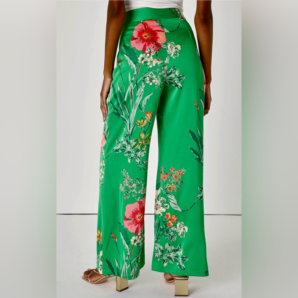 LN THRIVING VIBES BRIGHT GREEN FLORAL PRINT SATIN WIDE LEG  PANTS. ♥️ - Picture 3 of 3